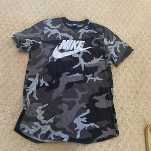 Nike t shirt